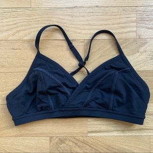 Lululemon black cross back triangle sports bra size 8